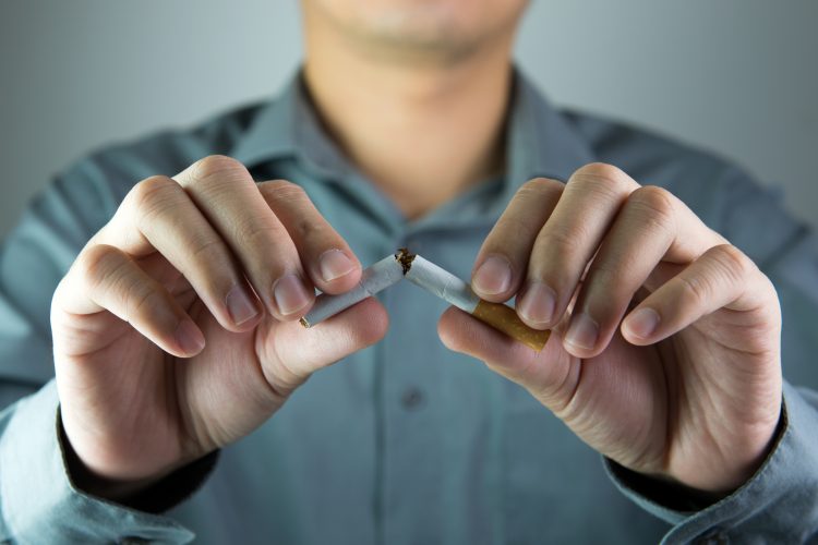 Según contó a Efe Lespada, su objetivo es invertir dicha suma, que puede ascender a 300.000 pesos (19.500 dólares) por los "intereses" de llevar cinco décadas fumando, en un tratamiento médico "para poder terminar con este flagelo tan grande que es la nicotina".
(Dreamstime)