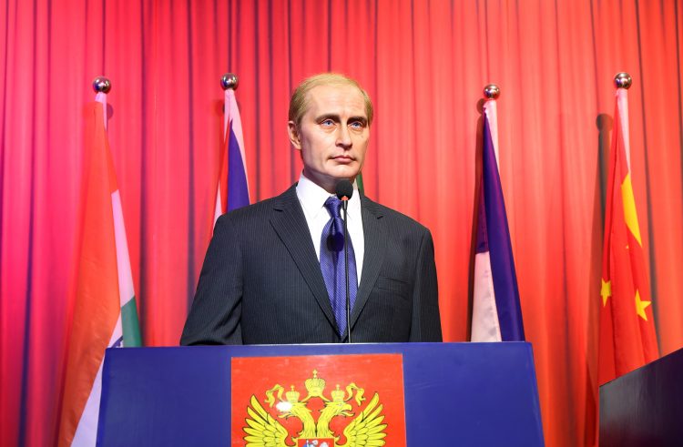 "Rusia tiene la voluntad de adherirse a los esfuerzos de otros países productores", dijo Putin durante su intervención en la 23 edición del Congreso Mundial de la Energía que arrancó hoy en Estambul.
(Dreamstime)
