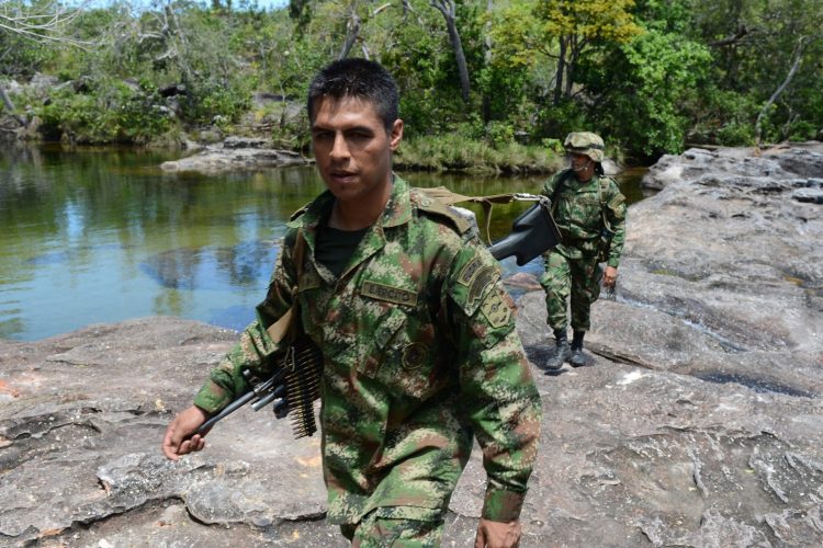 El jefe del equipo negociador del Gobierno colombiano, Humberto de la Calle, informó hoy que dos guerrilleros de las FARC murieron en combates en el sur del departamento caribeño de Bolívar, solo cuatro días después de que las dos partes firmaran un nuevo acuerdo de paz.
(Dreamstime)