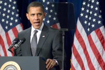 Pese a dibujar un panorama alentador, Obama advirtió sobre algunas de las amenazas a la democracia, entre ellas que "no funcionará sin la sensación de que todos tienen oportunidades económicas".
(Dreamstime)