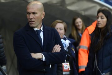 Zidane prefiere no pensar en la opción de ser el primer equipo el Real Madrid que conquista dos ediciones de la Liga de Campeones consecutivas. "Sabemos la dificultad de esta competición, no por ganar una eliminatoria te va a hacer pensar que puedes ganar el título. Es imposible. Por eso vamos a ir paso a paso. Es un camino duro, largo y estamos en él", señaló.
(Dreamstime)