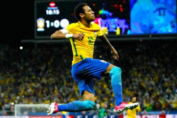 El crack Neymar y la Canarinha con un pie en el Mundial