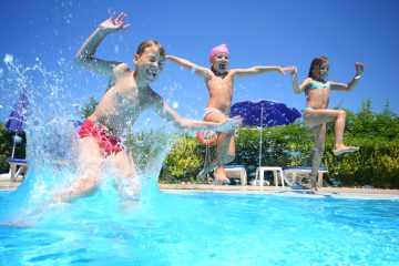 El DCF insiste en la importancia de "supervisar" en todo momento a los menores en las piscinas, ya que el ahogamiento "puede suceder en cuestión de minutos".
(Dreamstime)