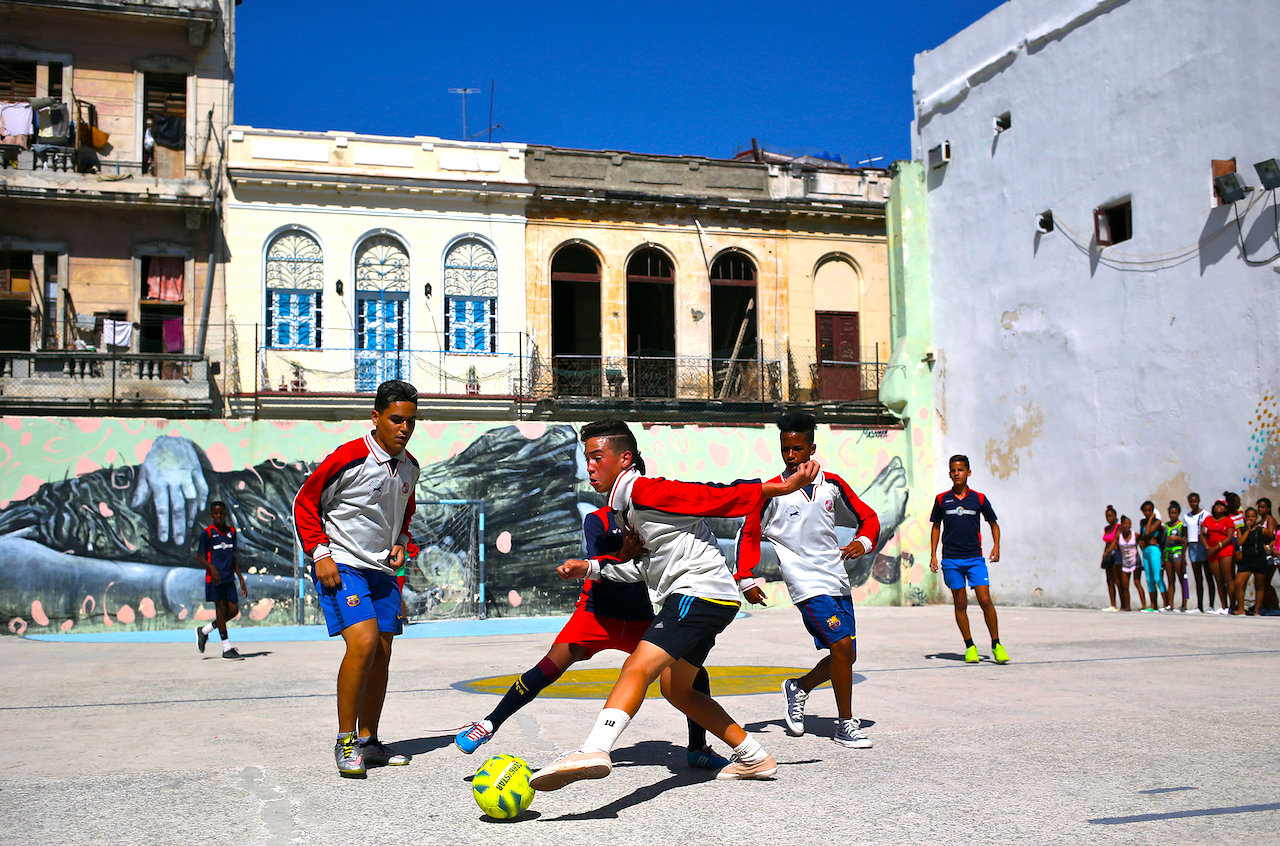 Cuba-futbol1 El fútbol se juega con pasión en la Habana Cuba