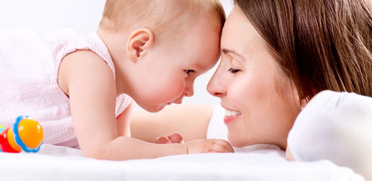 Si bien no hay una única manera correcta de ser madre, existe una manera superior de cuidar la piel del bebé.
(Dreamstime)