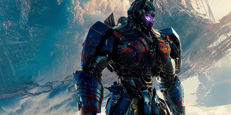 La quinta entrega de "Transformers" cuenta de nuevo con Michael Bay como director y en su reparto aparecen los actores Mark Wahlberg, Anthony Hopkins, Josh Duhamel y la latina Isabela Moner