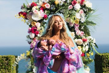 La estrella del pop posa además ante un gran arreglo floral, en lo que parece un jardín con vistas al mar y con una escenificación en la que resalta su maternidad.
(foto instagram)