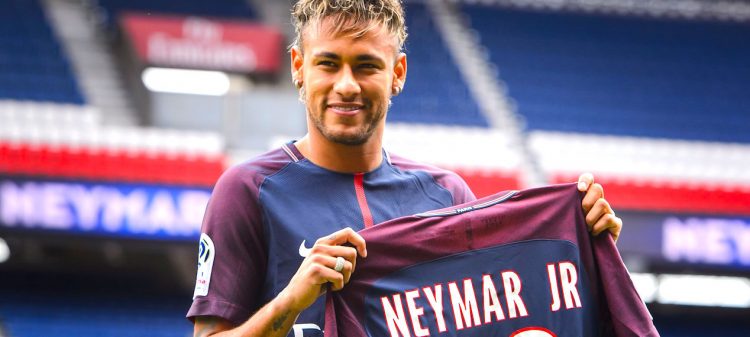 Que motivo a Neymar fichar para el PSG aparte del dinero