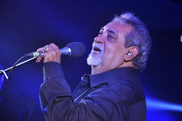 Anthony Ríos se hizo popular en 1970 como cantante de merengue y bolero en Combo Show Band de Johnny Ventura.