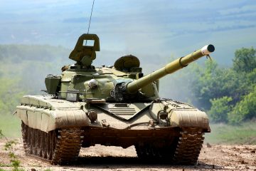 Las especulaciones sobre el movimiento de esos tanques abarcan desde entrenamientos militares ordinarios como un posible movimiento por parte de Chiwenga y sus aliados.
(Dreamstime)
