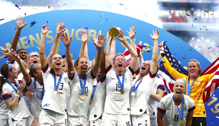 El equipo femenil de USA gano la copa del mundial de mujeres en (Mundial de Fútbol, Francia EFE/EPA/IAN LANGSDON
