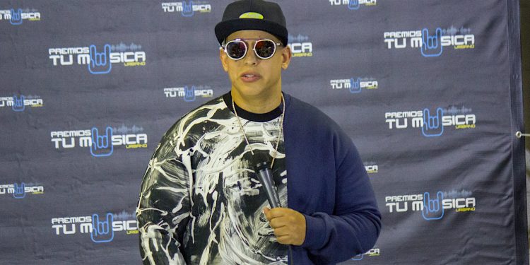 En octubre de 2018, Daddy Yankee recibió diez récords Guinness, siete de ellos por el éxito mundial de "Despacito".
(Dreamstime)