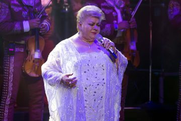 La cantante fue ingresada para tratarse un problema pulmonar que provocó la cancelación de una presentación que tenía prevista el fin de semana en Matamoros, estado mexicano de Tamaulipas.