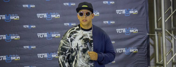 Daddy Yankee prosiguió la presentación con "La batidora", "Mayor que yo" y el primer "medley" con los temas "Gata Gangster", "Son las 12", "Segurosky" y "Latigazo".
(Dreamstime)