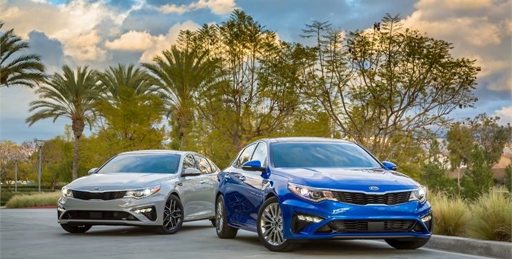 El Optima se ha vendido en los Estados Unidos durante dos décadas y cuatro generaciones del modelo.