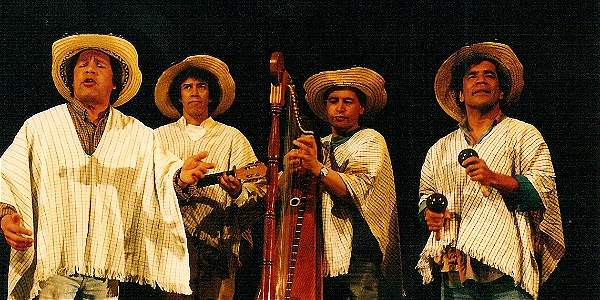 07.04_Afiche_TE45A2-1024x538 Celebra on line los 45 años del "Pequeño Teatro" de Medellín