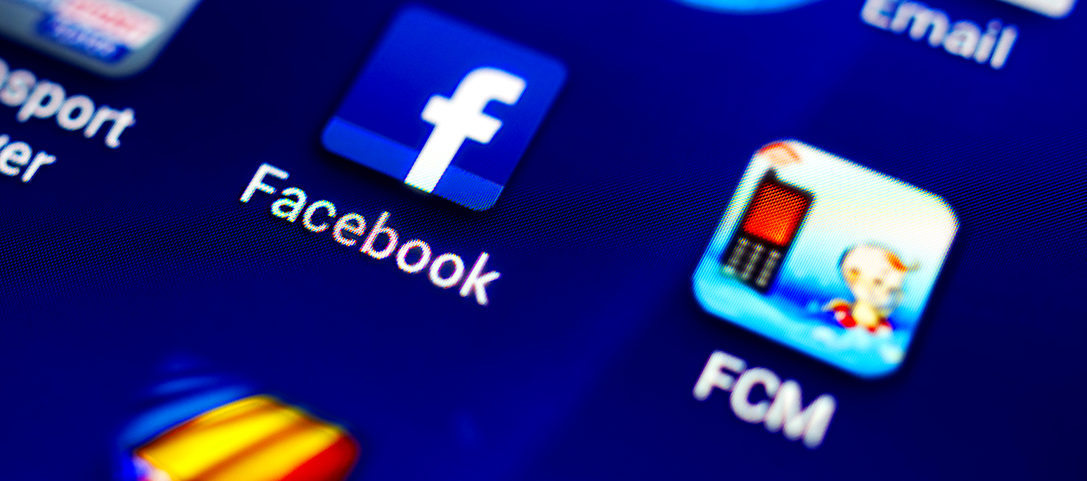 Facebook prohibirá contenidos que nieguen el Holocausto - El Especial