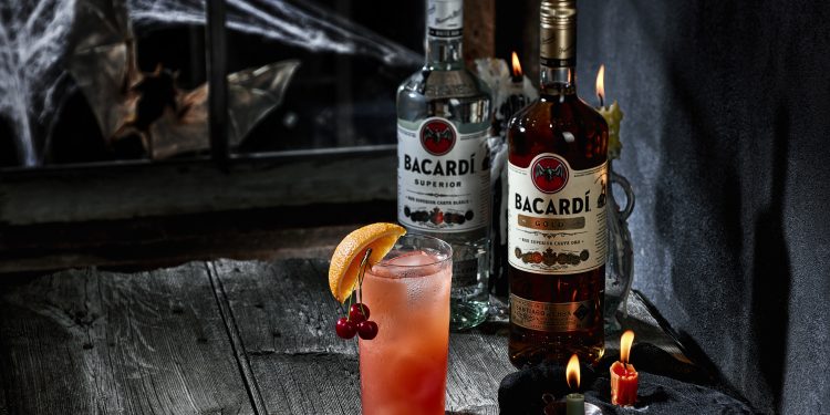 Disfruta el nuevo BACARDI Zombie.