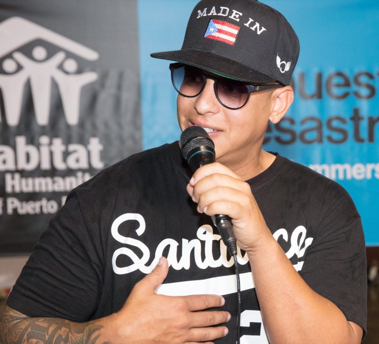 Daddy Yankee, autoproclamado "El jefe" del reguetón, presentó dicha gira de conciertos en el Coliseo de Puerto Rico José Miguel Agrelot, en San Juan, entre el 5 y el 29 de diciembre de 2019.
(EFE)
