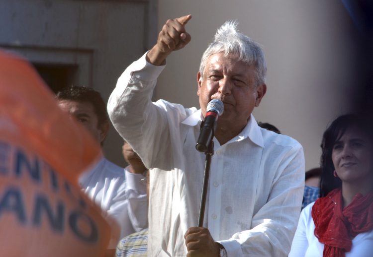 Moctezuma ha sido secretario de Gobernación y de Desarrollo Social en el Gobierno de Ernesto Zedillo (1994-2000) y senador de la República.
(Dreamstime)