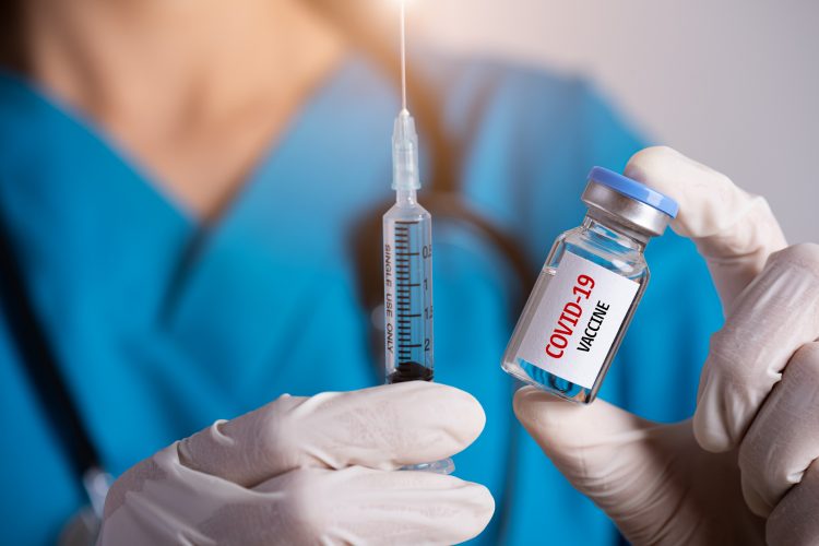 La primera vacuna se inoculó en el país el pasado 14 de diciembre.
(Dreamstime)