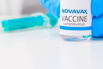 NVX-CoV2373, nombre técnico de la vacuna basada en proteínas de nanopartículas recombinantes, ha cumplido con las expectativas de protección en los ensayos realizados en fase 3, que han incluido a un total de 29.960 pacientes de Estados Unidos y México. 
(Dreamstime)