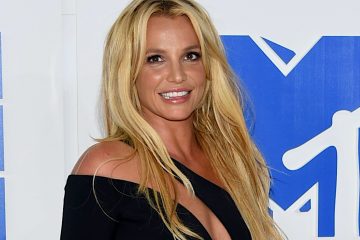 Además, el abogado también ha entregado informes favorables al fin de la tutela legal que controla la vida de Britney desde hace más de 13 años.