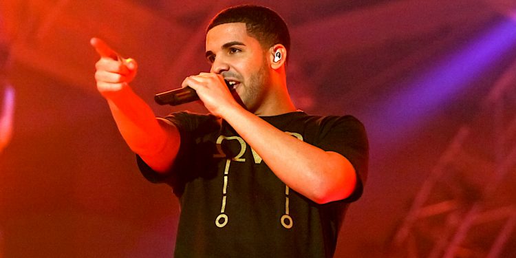 Drake, uno de los cantantes con más ventas en EE.UU., ha sido siempre muy crítico con los Grammy, a los que llegó a cuestionar en directo durante la gala de 2019, cuando ganó el premio a la mejor canción rap.
(Dreamstime)
