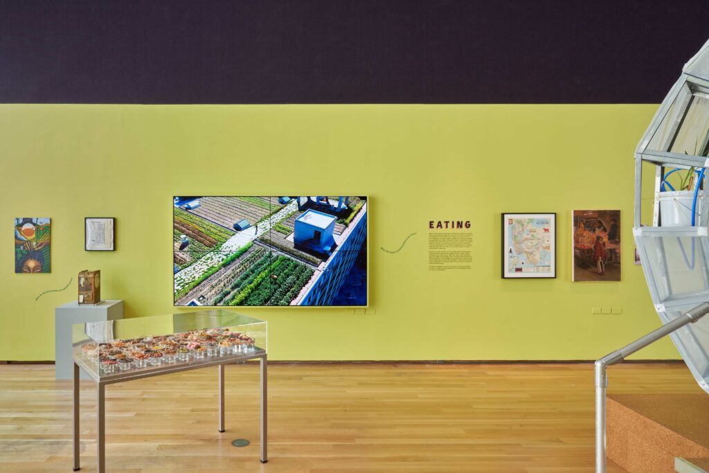 Food-20220911-Installation_Photos-JPEG-Large-006-1024x683 El Museo de la Ciudad de Nueva York invita a saborear “Food in New York: Bigger Than the Plate”