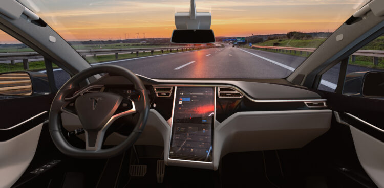 La compañía Tesla se ha visto envuelta en el pasado en críticas que cuestionan la seguridad de sus automóviles por la función Autopilot.
(Dreamstime)