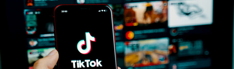 TikTok tiene unos 100 millones de usuarios en Estados Unidos y se ha convertido en poco tiempo en una de las redes sociales más populares del mundo, especialmente entre los adolescentes.
 (Dreamstime)