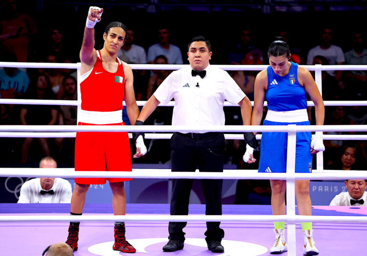 La argenlina Khelif había sido descalificada de los Mundiales de Boxeo de 2023. (Francia, Italia) EFE/EPA/YAHYA ARHAB