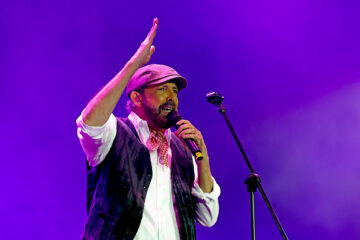 El cantante Juan Luis Guerra se presentó en el Festival Cordillera el 14 de septiembre de 2024, en Bogotá (Colombia). Una multitud llenó el Parque Simón Bolívar de Bogotá, en donde se celebro la primera de las dos jornadas de un Festival Cordillera que reivindica la música latina con artistas como el dominicano Juan Luis Guerra y los argentinos Vilma Palma e Vampiros. EFE/ Mauricio Dueñas Castañeda