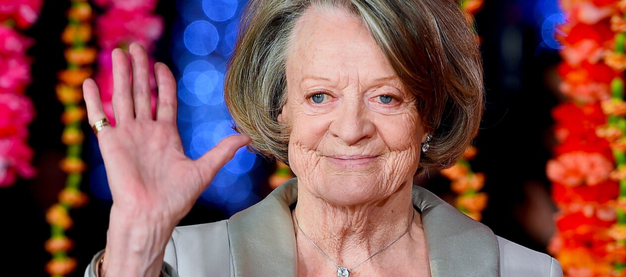 La actriz británica Maggie Smith, conocida por sus papeles en las películas de Harry Potter y la serie Downton Abbey, entre otras, ha muerto a los 89 años. (Cine, Reino Unido, Londres) EFE/EPA/ANDY RAIN