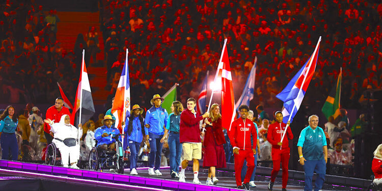 Un momento del acto de clausura de los juegos Paralímpicos de París 2024 que se  celebro el pasado domingo en la capital francesa. EFE / Javier Etxezarreta.