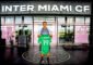 Fotografía cedida por el Inter Miami del portero argentino Óscar Ustari posando con la camiseta del Inter Miami este lunes, en Miami (Fl, EE.UU.). El Inter Miami de Leo Messi anunció el fichaje hasta el final de la presente temporada del veterano portero argentino Óscar Ustari, de 38 años, que en su larga carrera también vistió la camiseta del Getafe. EFE/ Inter Miami