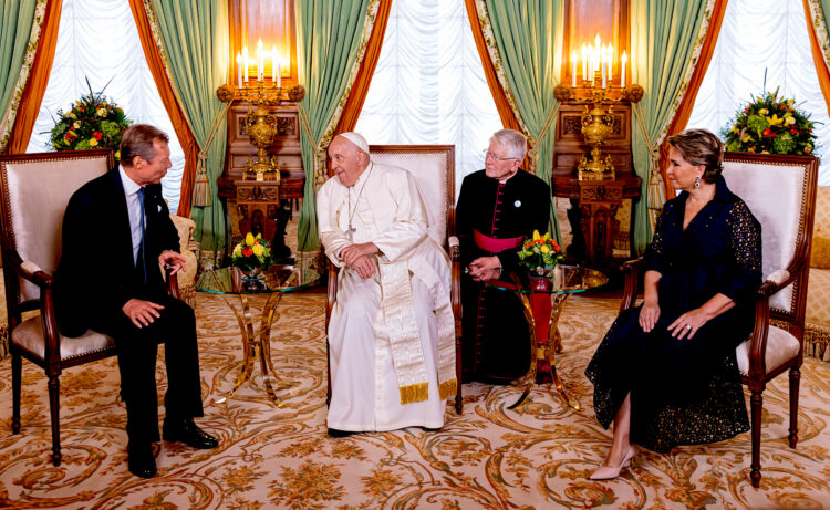 El papa Francisco se reúne con el gran duque Enrique de Luxemburgo y la gran duquesa María Teresa en el palacio Granducal en Luxemburgo, EFE/SIP Photos POOL/ MGD / Kary Barthelmey