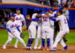 Los jugadores de los Mets reaccionan tras ganar el cuarto partido del playoff de la Serie Divisional de la Liga Americana de la Major League Baseball (MLB) entre los Filis de Filadelfia y los Mets de Nueva York en el barrio Queens de Nueva York, Nueva York, EE. UU., 9 de octubre de 2024. La Serie Divisional es una competencia al mejor de cinco. (Nueva York, Filadelfia) EFE/EPA/SARAH YENESEL