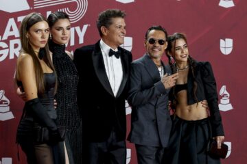 Alfombra roja de la 25 edición de los Latin Grammy