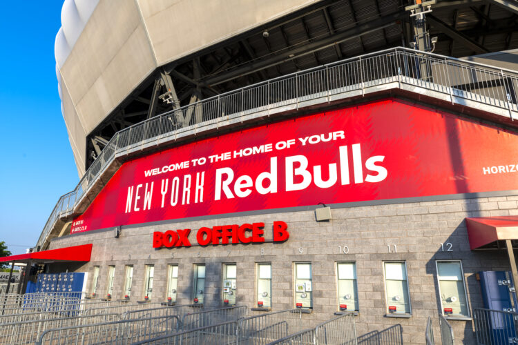 En cuanto al Este, el New York City y los New York Red Bulls protagonizarán mañana un picante derbi neoyorquino en tanto que el Orlando City recibirá el domingo al Atlanta United./ Foto: dreamstime