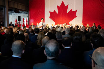 USA410. TORONTO (CANADÁ), 16/02/2025.- Fotografía de archivo fechada el 07 de febrero de 2025 del primer ministro canadiense, Justin Trudeau (ci), hablando durante una cumbre con líderes empresariales, políticos y sociales canadienses en Toronto (Canadá). A finales del siglo XIX, Canadá se salvó de ser anexionada por Estados Unidos gracias, en gran parte, a España. Con Donald Trump en la Casa Blanca, la amenaza se repite y los canadienses se preguntan qué pasará ahora. EFE/Julio César Rivas /ARCHIVO