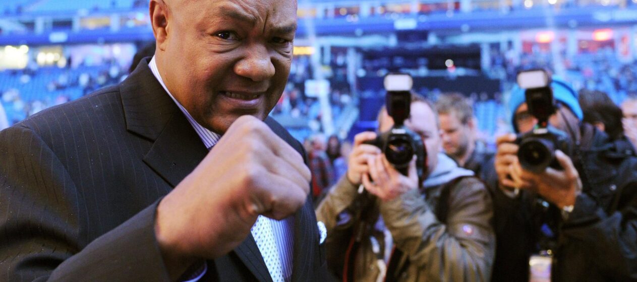 El exboxeador estadounidense George Foreman, En una imagen de archivo. EFE/CHRISTIAN CHARISIUS