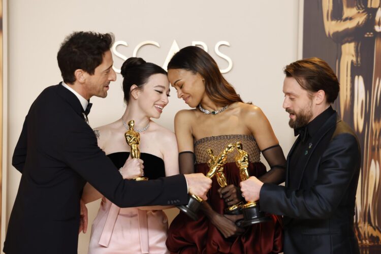 LOS ANGELES (United States), 03/03/2025.- (L-R) Adrien Brody, winner of the Best Actor in a Leading Role for The Brutalist, Mikey Madison, winner of the Best Actress in a Leading Role for Anora, Zoe Saldana, winner of the Best Actress in a Supporting Role for Emilia Perez, and Kieran Culkin, winner of the Best Actor in a Supporting Role for A Real Pain, pose in the press room during the 97th annual Academy Awards ceremony at the Dolby Theatre in the Hollywood neighborhood of Los Angeles, California, USA, 02 March 2025.  EFE/EPA/CAROLINE BREHMAN