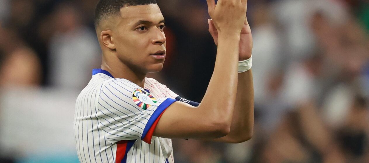 Kylian Mbappe durante un partido con Francia. EFE/EPA/CLEMENS BILAN