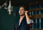 Fotografía cedida por la Asociación contra el Alzheimer donde aparece el cantante y compositor español David Bisbal. EFE/ Asociación Contra el Alzheimer