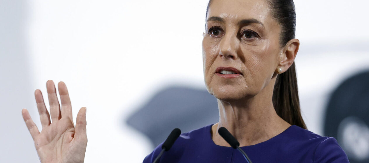 La presidenta de México, Claudia Sheinbaum, habla durante su rueda de prensa diaria este miércoles, en Palacio Nacional de Ciudad de México (México). EFE/ Sáshenka Gutiérrez