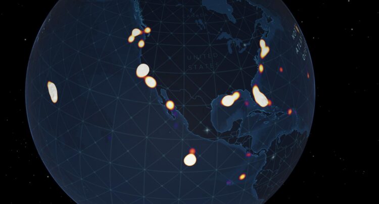 Mapa de calor muestra la concentración de inmersiones en aguas profundas conocidas con observaciones visuales en el océano Pacífico. EFE/Crédito: Liga Ocean Discovery