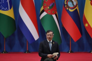 El presidente de Colombia, Gustavo Petro, fue captado este 13 de mayo, durante la ceremonia de apertura de la Cuarta reunión ministerial del Foro de China y la Comunidad de Estados Latinoamericanos y Caribeños (CELAC), en Pekín (China). EFE/Andrés Martínez