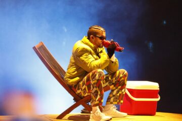 Fotografía de archivo, tomada en noviembre de 2022, del cantante puertorriqueño Bad Bunny, durante una presentación en el estadio El Campín, en Bogotá (Colombia). EFE/Carlos Ortega