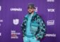 Fotografía de archivo del 25 de abril de 2024 del cantante puertorriqueño Yandel posando en la alfombra roja de la novena edición de los premios Latin American Music Awards en Las Vegas (Estados Unidos). EFE/Ronda Churchill